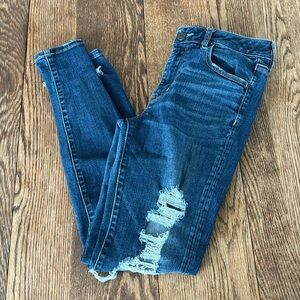 AE Distressed High Rise Jeggings